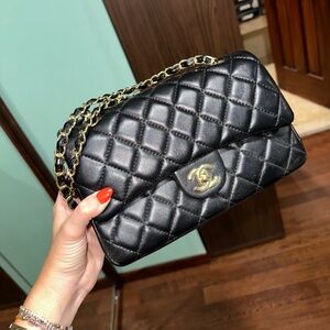 Quilted handbag